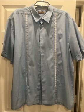 Cafe Luna Men's Light Blue Short-Sleeve Button-Down Shirt with Trim